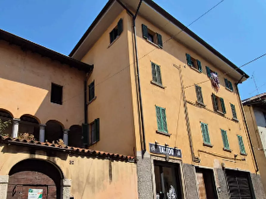 Immagine 9 di Appartamento in vendita  in Via G. Garibaldi a Nembro