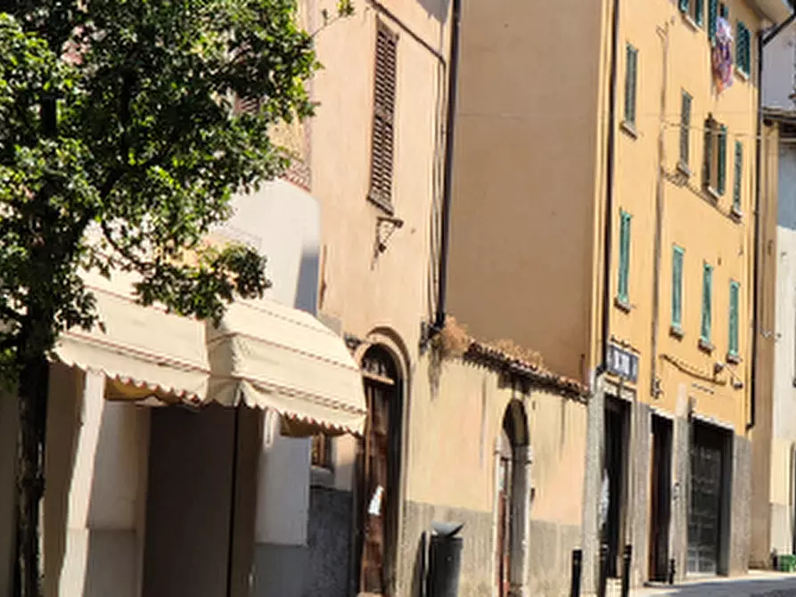 Immagine 15 di Appartamento in vendita  in Via G. Garibaldi a Nembro