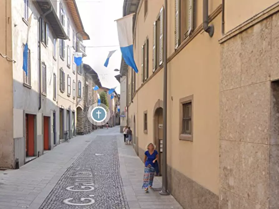 Immagine 17 di Appartamento in vendita  in Via G. Garibaldi a Nembro