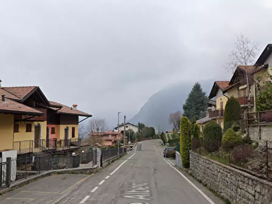 Immagine 12 di Villa in vendita  in Via Don Brozzoni a Serina