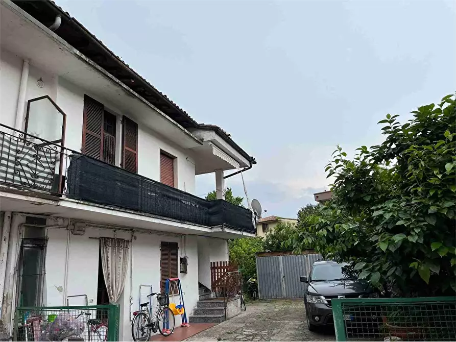 Immagine 2 di Appartamento in vendita  in Via Fratelli Manenti  a Castelli Calepio