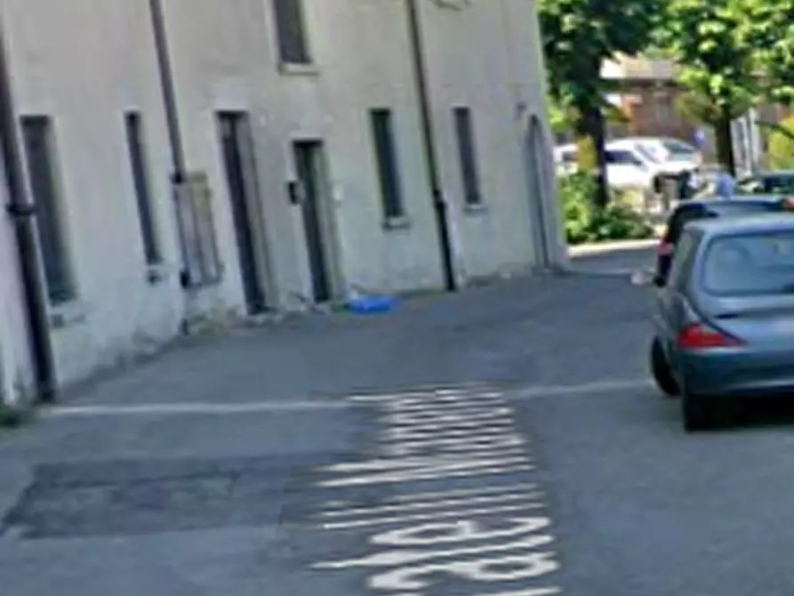 Immagine 11 di Appartamento in vendita  in Via Fratelli Manenti  a Castelli Calepio