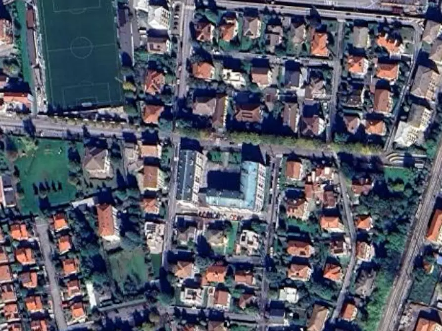 Immagine 14 di Negozio in vendita  in Via Milano a Treviglio