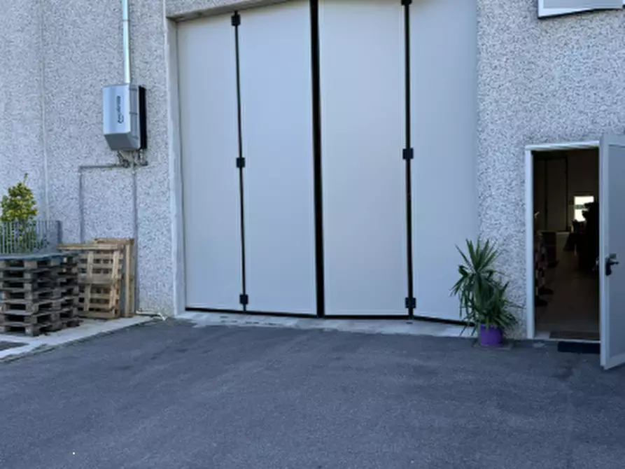 Immagine 2 di Capannone industriale in vendita  in Via della Lira Italiana a Pagazzano