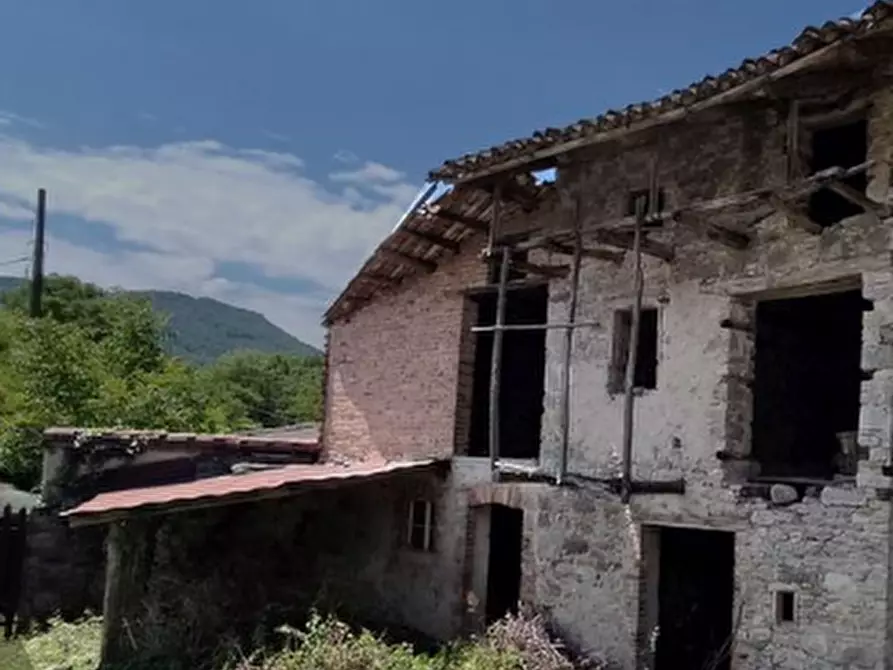 Immagine 2 di Rustico / casale in vendita  in Frazione Osgnetto a San Leonardo
