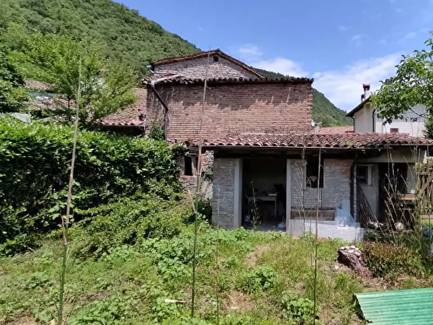 Immagine 8 di Rustico / casale in vendita  in Frazione Osgnetto a San Leonardo