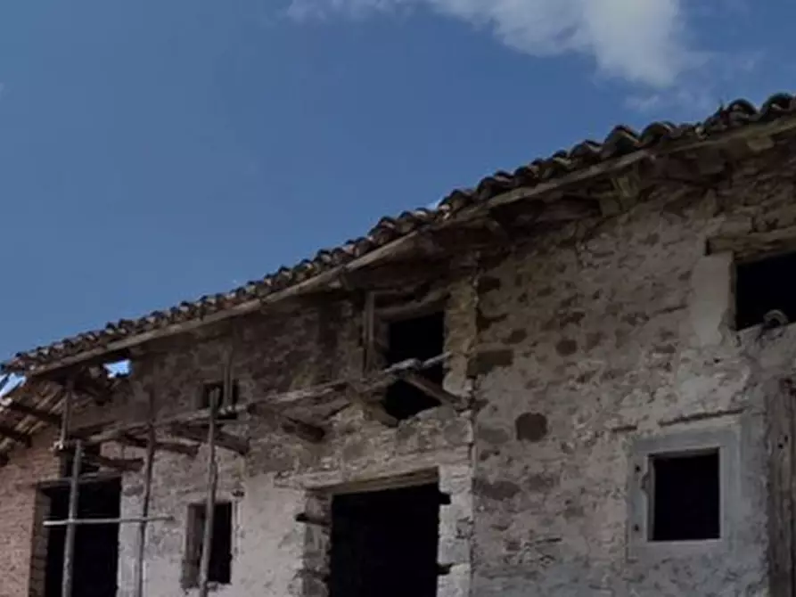 Immagine 13 di Rustico / casale in vendita  in Frazione Osgnetto a San Leonardo