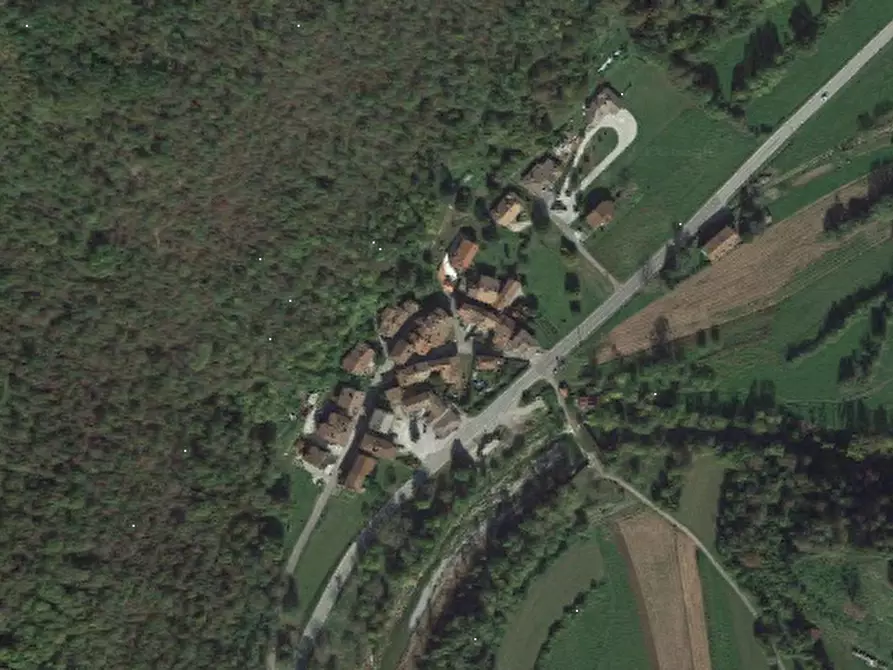 Immagine 21 di Rustico / casale in vendita  in Frazione Osgnetto a San Leonardo