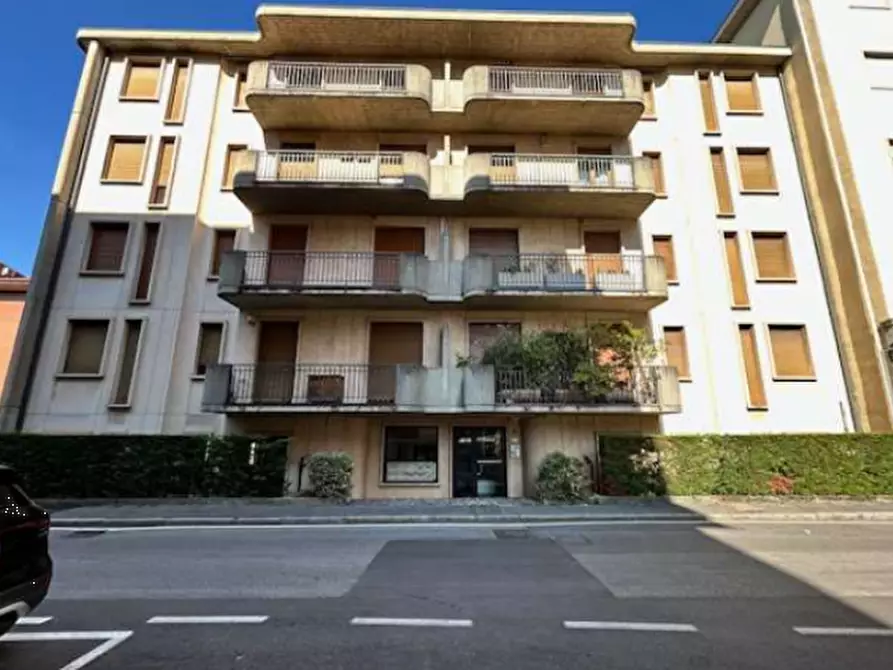 Immagine 6 di Ufficio in vendita  in Via Natale Morzenti a Bergamo
