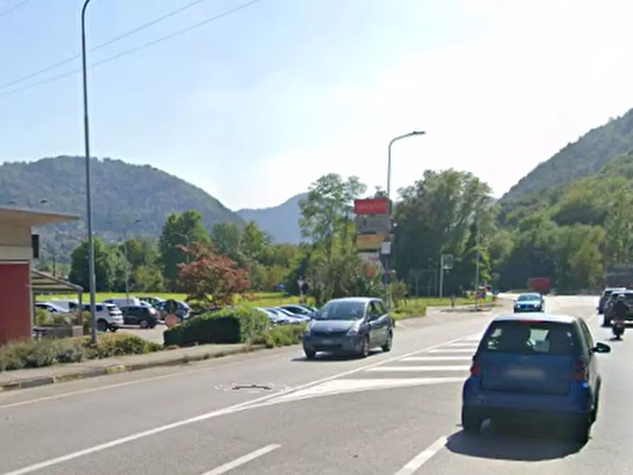 Immagine 11 di Villa in vendita  in Via Nazionale a Casazza