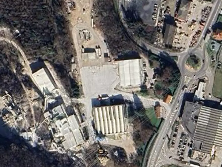 Immagine 13 di Villa in vendita  in Via Nazionale a Casazza