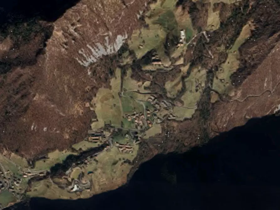 Immagine 3 di Terreno agricolo in vendita  in Località  Oltressenda Alta a Oltressenda Alta