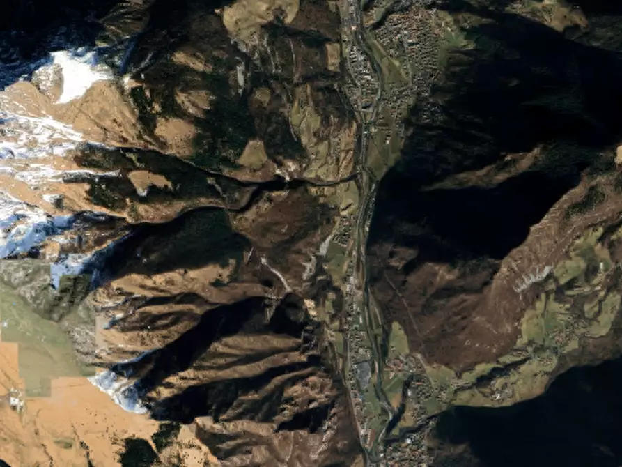 Immagine 8 di Terreno agricolo in vendita  in Località  Oltressenda Alta a Oltressenda Alta