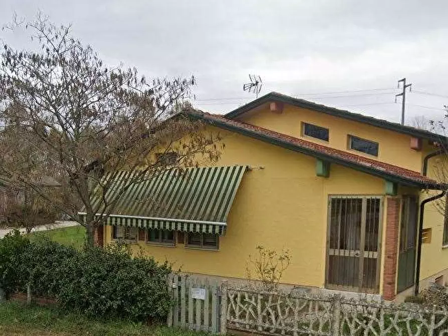 Immagine 3 di Casa indipendente in vendita  in Via Comugne di Sotto a Azzano Decimo