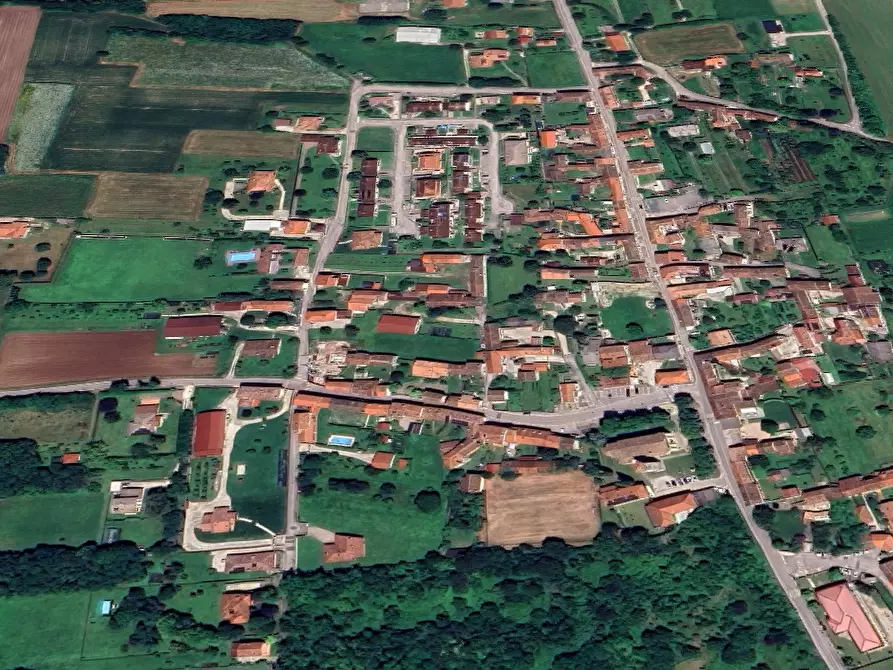 Immagine 8 di Porzione di casa in vendita  in Vicolo San Martino a Aviano