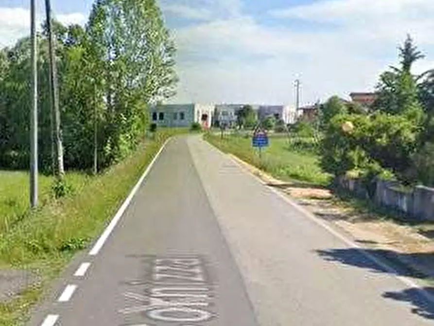 Immagine 12 di Terreno agricolo in vendita  in Via Cornizzai a Pasiano Di Pordenone