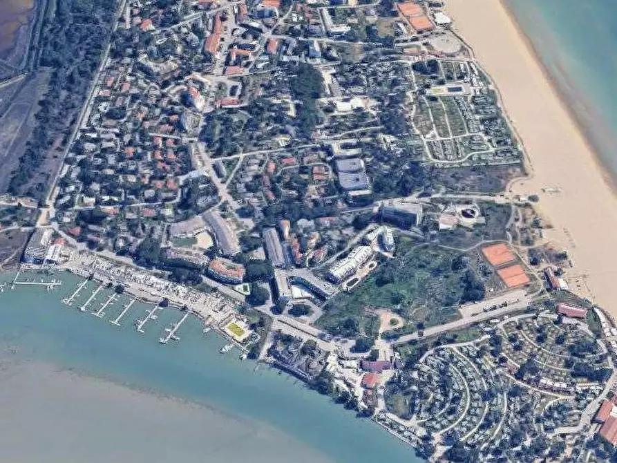 Immagine 18 di Appartamento in vendita  in Via delle Acacie a San Michele Al Tagliamento