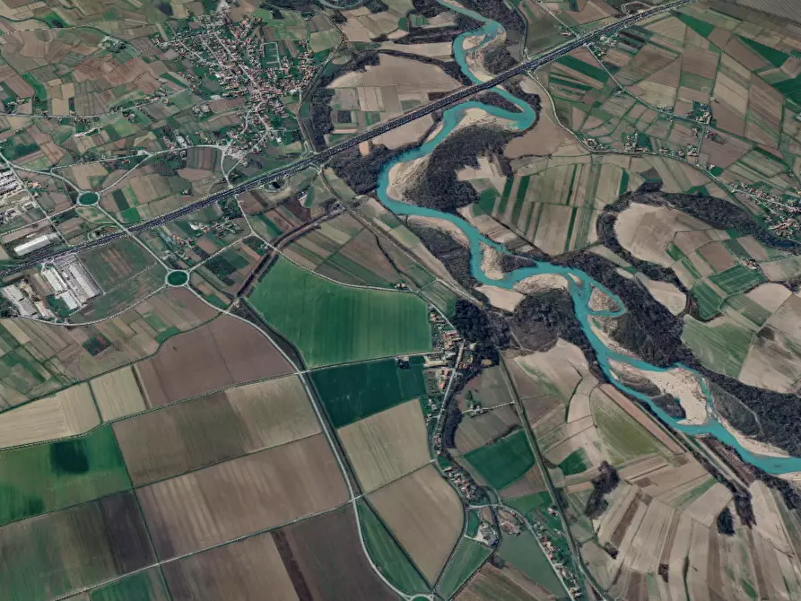 Immagine 12 di Magazzino in vendita  in Piazza Vittorio De Asarta a Ronchis