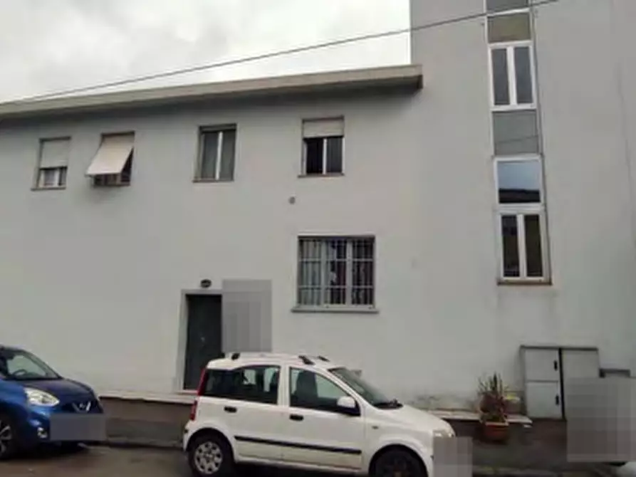 Immagine 1 di Appartamento in vendita  in Via Ferdinando Paolieri a Prato