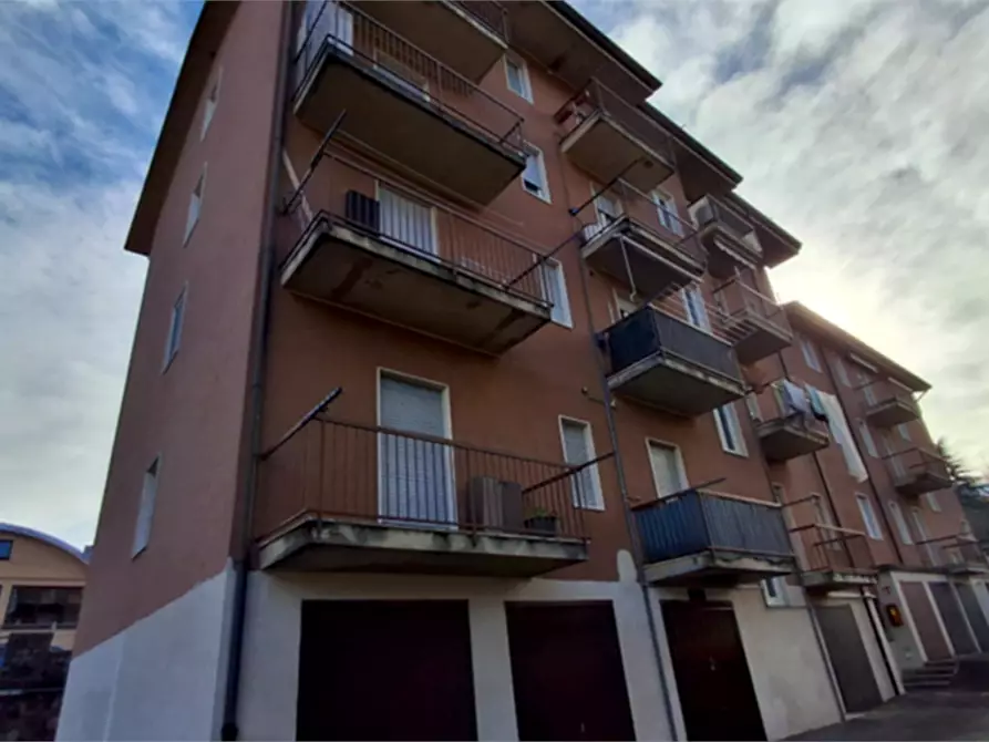 Immagine 5 di Appartamento in vendita  in Via Verdi  a Leffe