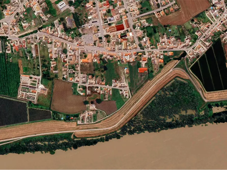 Immagine 13 di Negozio in vendita  in Via Vittorio Veneto a Riva Del Po