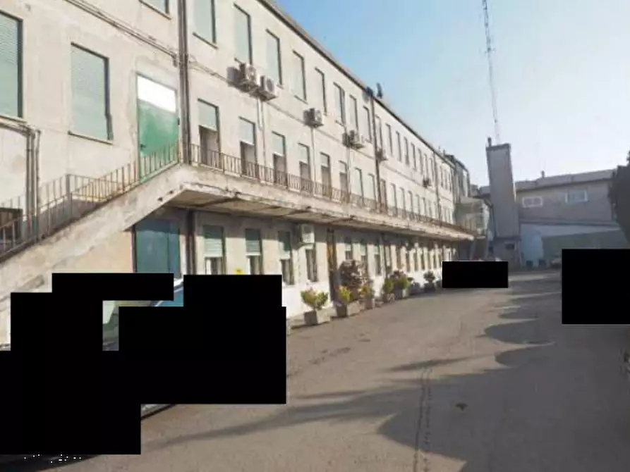 Immagine 14 di Stabile in vendita  in Via Guglielmo Marconi a Rovigo