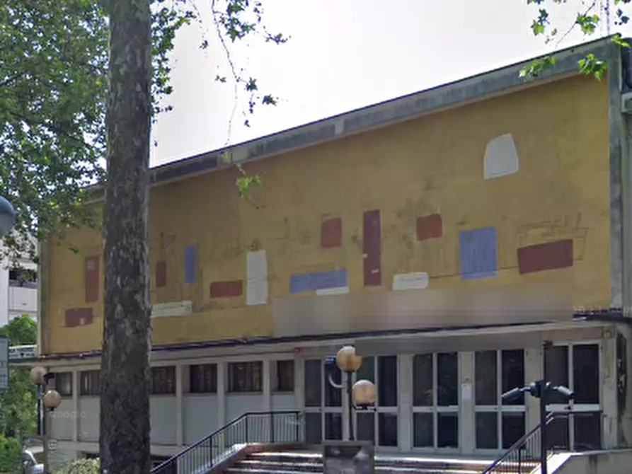 Immagine 25 di Stabile in vendita  in Via Guglielmo Marconi a Rovigo