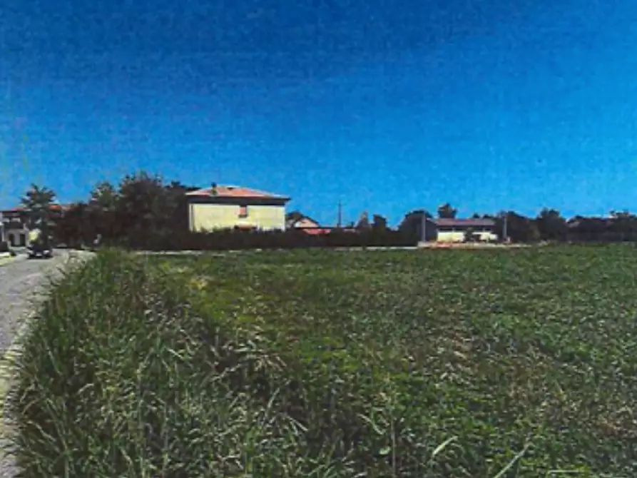 Immagine 4 di Terreno edificabile in vendita  in Via Correggio a Bondeno