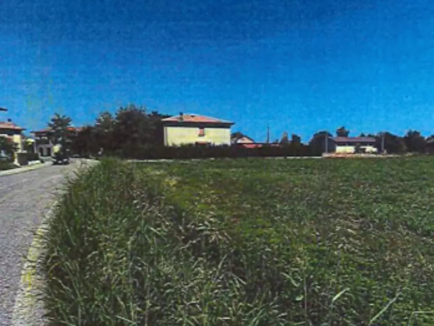 Immagine 5 di Terreno edificabile in vendita  in Via Correggio a Bondeno