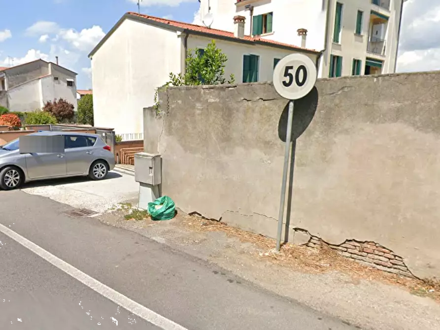 Immagine 5 di Garage in vendita  in Riviera Giacomo Matteotti a Badia Polesine