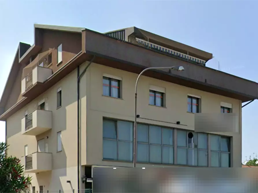 Immagine 4 di Ufficio in vendita  in Viale Porta Adige a Rovigo