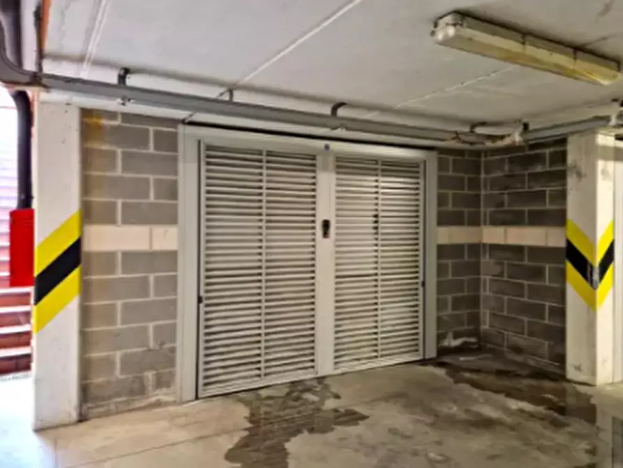 Immagine 2 di Garage in vendita  in Riviera Giacomo Matteotti a Badia Polesine