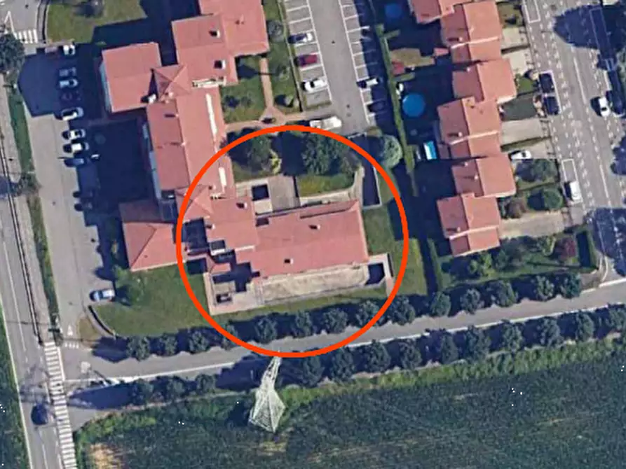 Immagine 9 di Ufficio in vendita  in Via Carabello Poma a Suisio