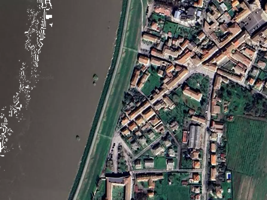 Immagine 12 di Negozio in vendita  in Via Cesare Battisti a Ficarolo