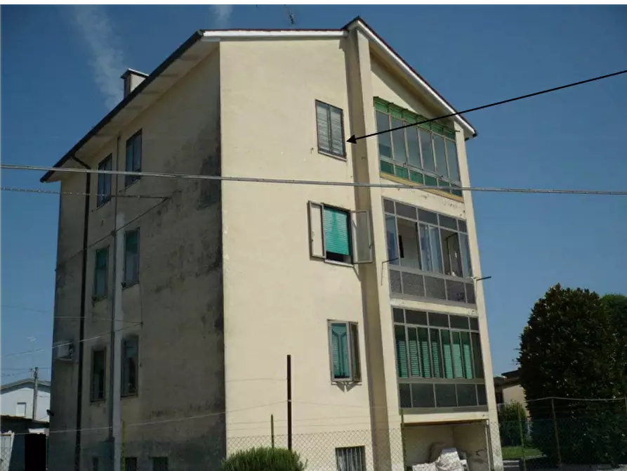 Immagine 2 di Appartamento in vendita  in Via Alcide De Gasperi a Lendinara