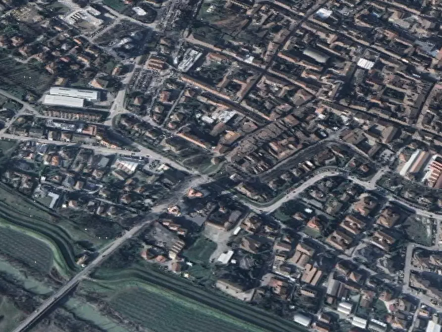 Immagine 2 di Appartamento in vendita  in Viale della Libertà a Cento