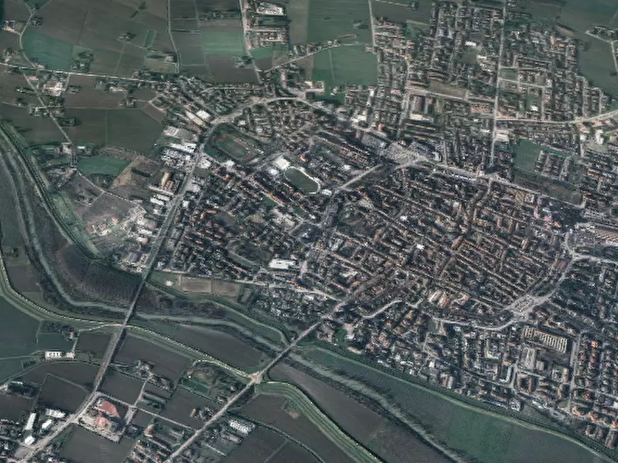 Immagine 22 di Appartamento in vendita  in Viale della Libertà a Cento