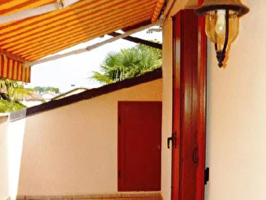 Immagine 2 di Casa indipendente in vendita  in Via Fogazzaro a Padova