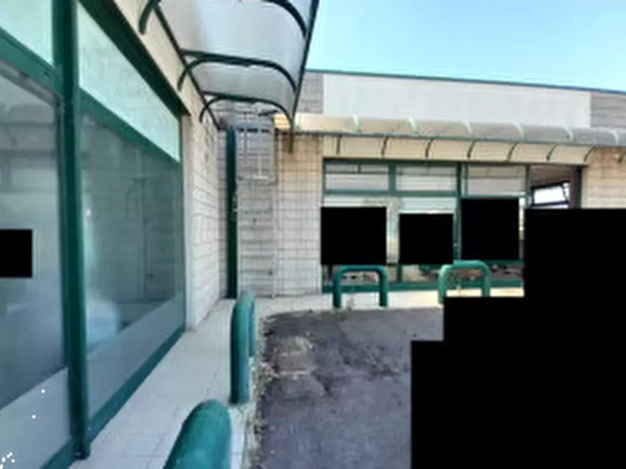 Immagine 2 di Magazzino in vendita  in Via Eridania a Occhiobello