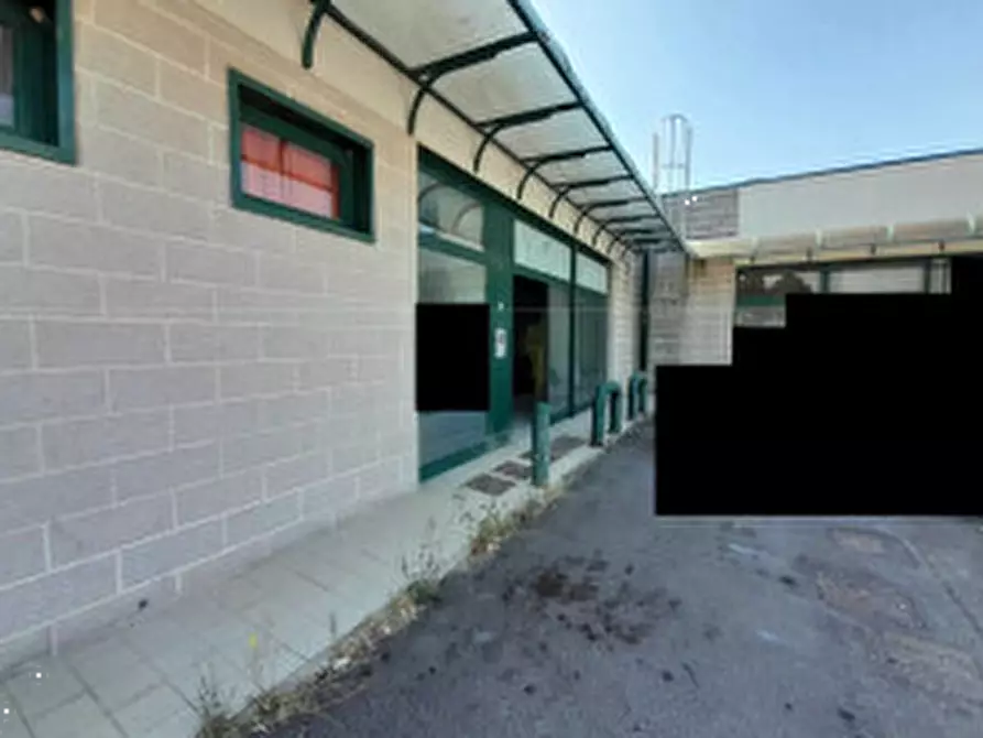 Immagine 3 di Magazzino in vendita  in Via Eridania a Occhiobello