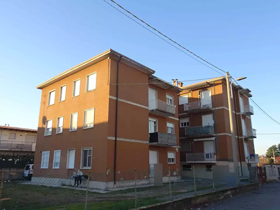 Immagine 1 di Appartamento in vendita  in Via Giacomo Matteotti a Brembate