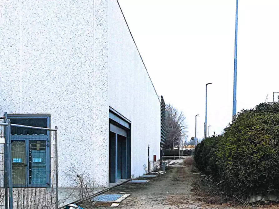 Immagine 5 di Capannone industriale in vendita  in Via Provinciale per Bulgorello  a Vertemate Con Minoprio