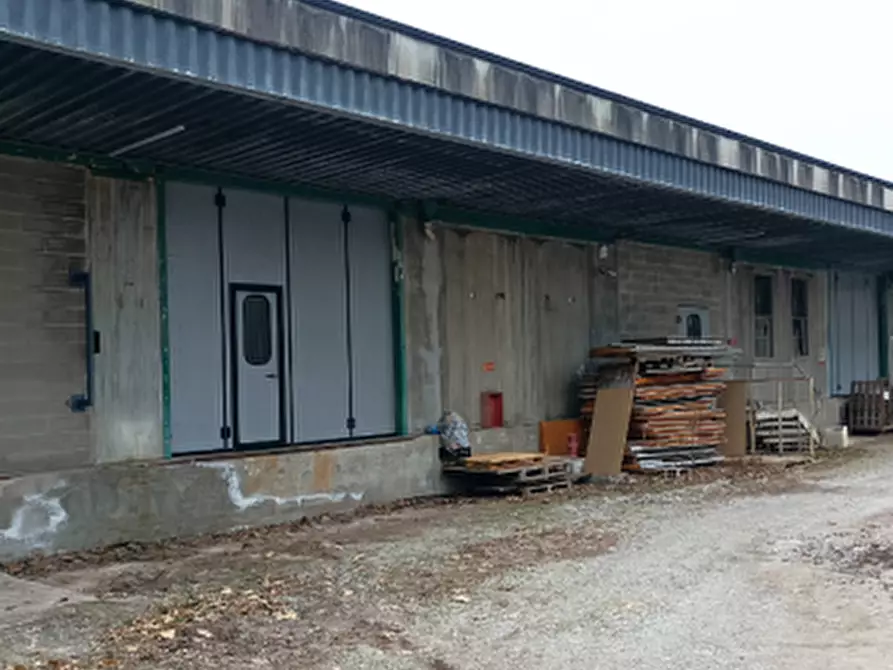 Immagine 3 di Capannone industriale in vendita  in Via Provinciale per Bulgorello  a Vertemate Con Minoprio