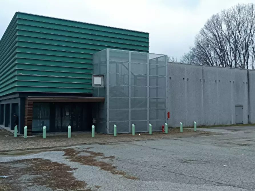 Immagine 1 di Capannone industriale in vendita  in Via Provinciale per Bulgorello  a Vertemate Con Minoprio
