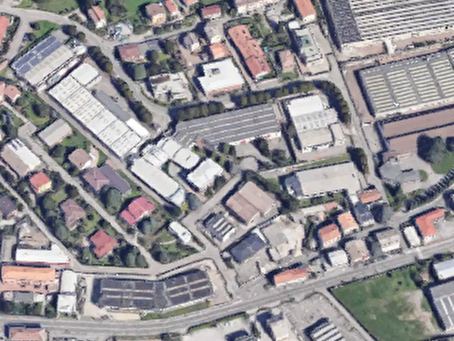 Immagine 12 di Appartamento in vendita  in Via Lario a Cantù