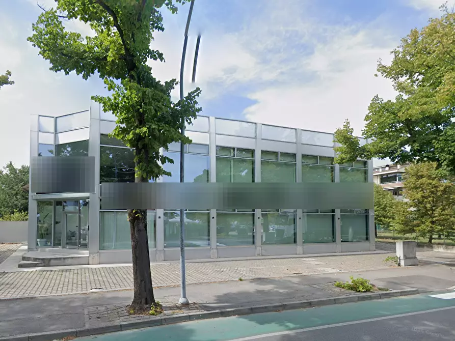 Immagine 7 di Stabile in vendita  in Via Bertini a Forli'