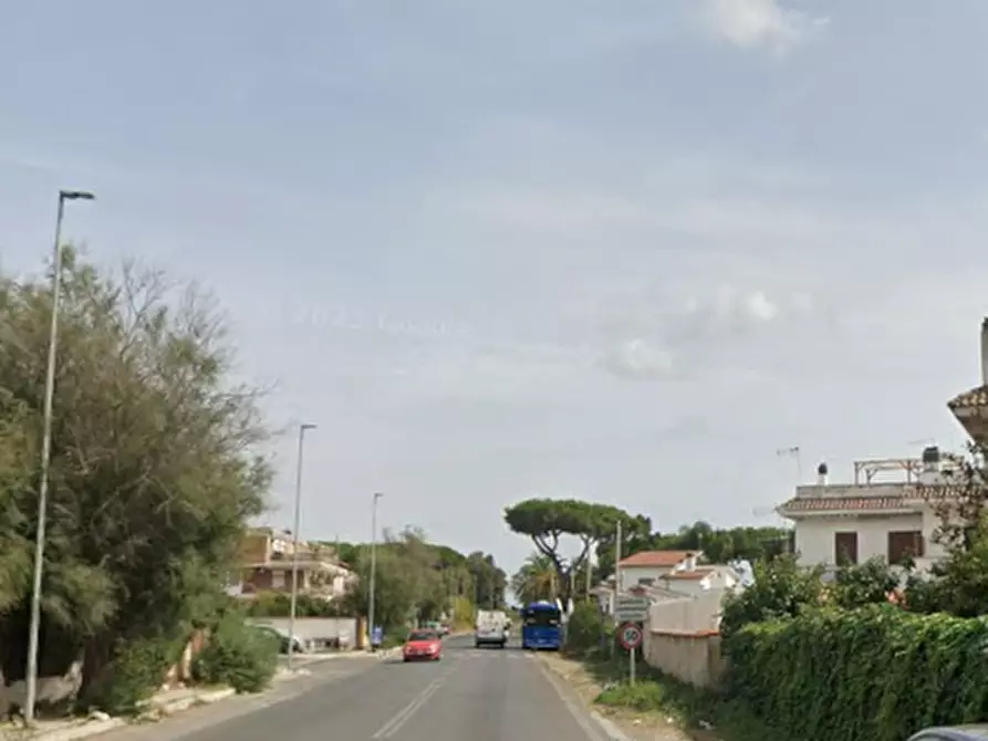 Immagine 9 di Appartamento in vendita  in Lungomare Tor San Lorenzo  a Ardea