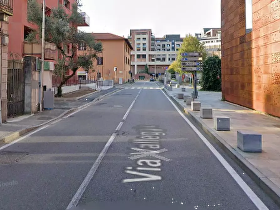 Immagine 10 di Appartamento in vendita  in Via Valleggio a Como