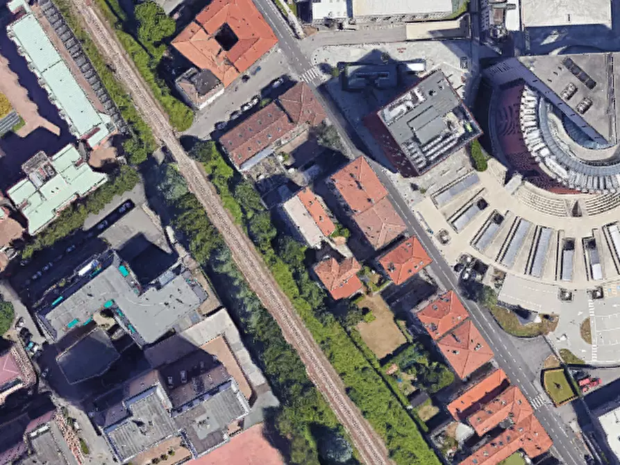 Immagine 12 di Appartamento in vendita  in Via Valleggio a Como