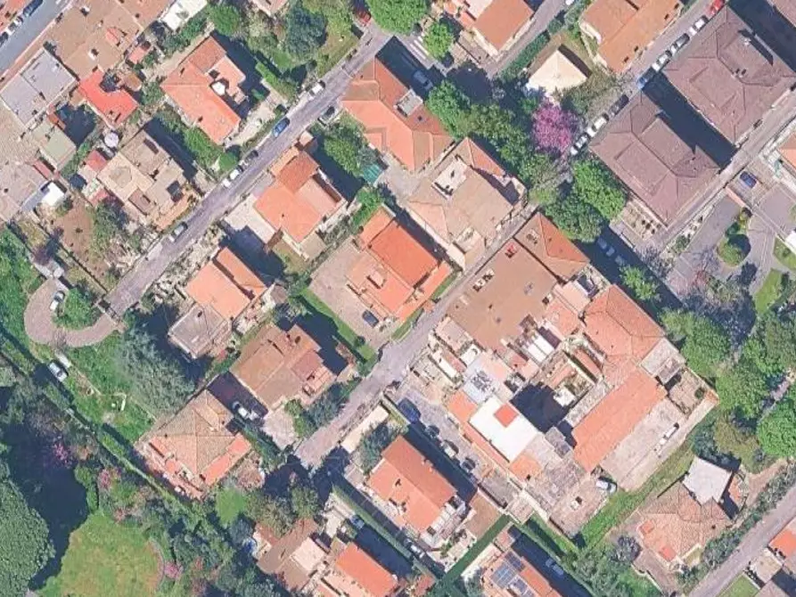 Immagine 10 di Appartamento in vendita  in Viale Primo Maggio a Grottaferrata